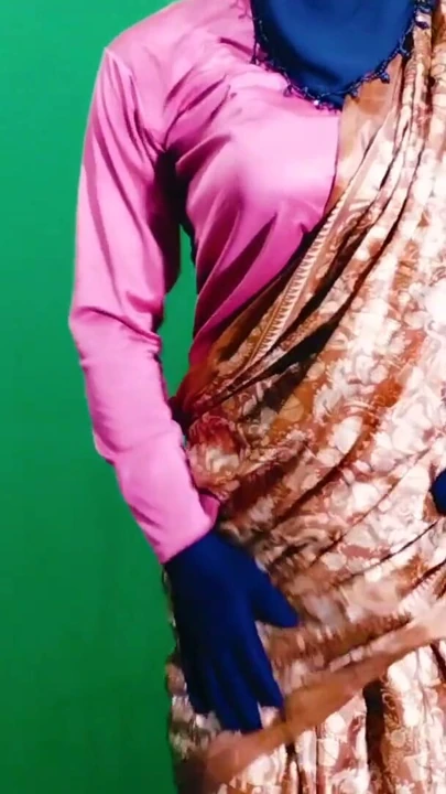 Arkadaşının karısıyla çok güzel ve seksi bir sari giyerek seks | Bölüm 2