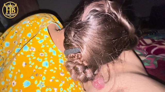 Hintli karım tam gece sert domaltarak sikişiyor