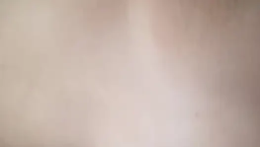 Çılgın Kamboçyalı genç erkek avcısı Maxine X 24 inç dildo ve makine yapıyor