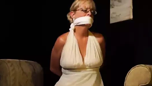 Milf bağlı ve esnemeler