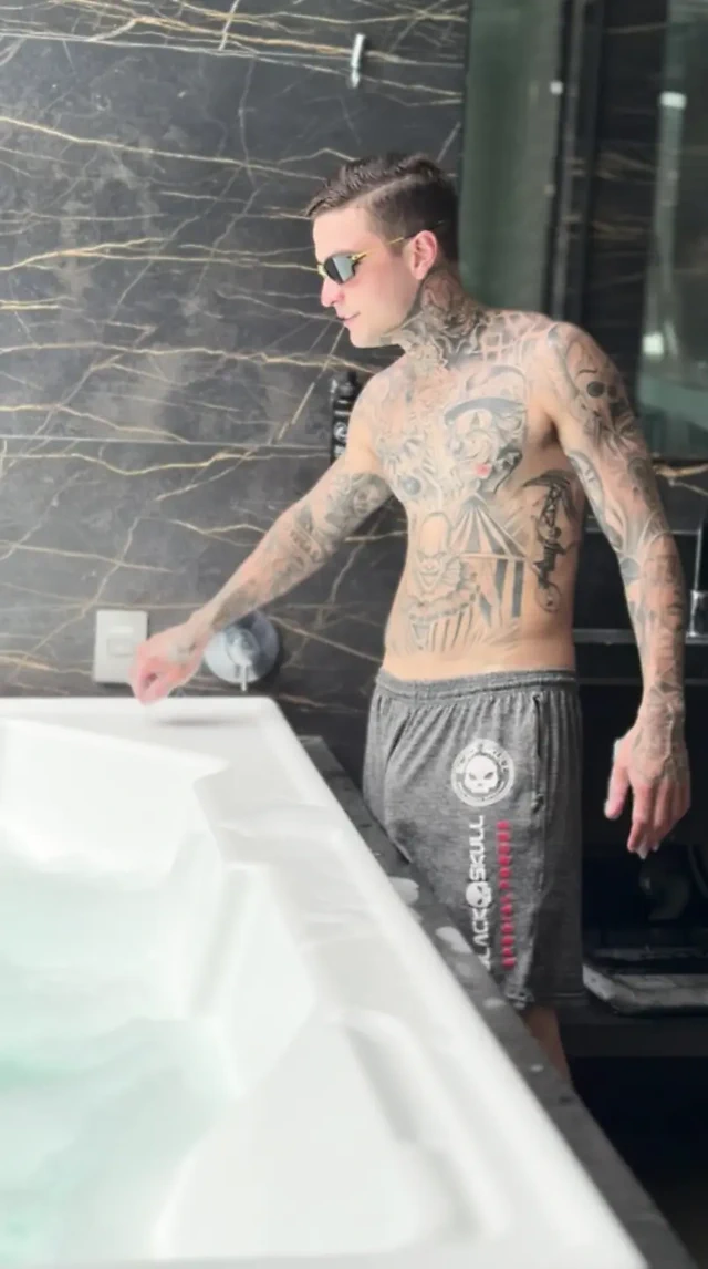 Benden biraz bahsedecek