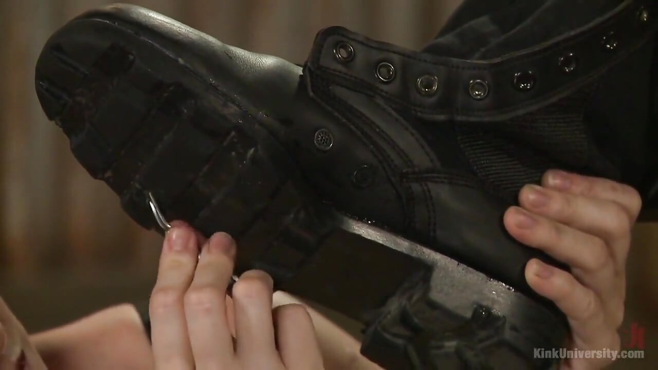 Bootblacking: bakım, zanaat, sapık