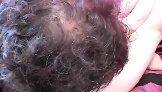 Klasik sanat kolejli kıllı piliç sikiliyor