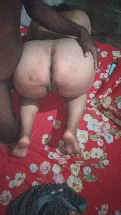 Blowjob sexy couple in room video