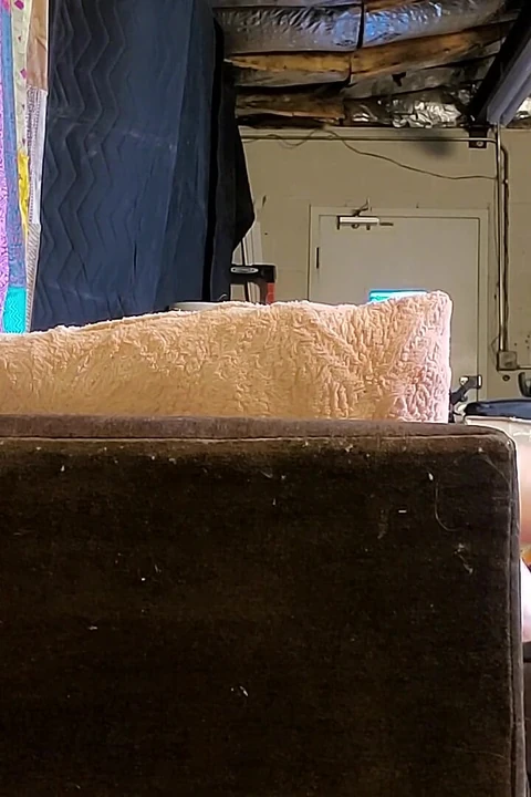 Bir sanatçıyı ve onun ilham perisini sikiyor