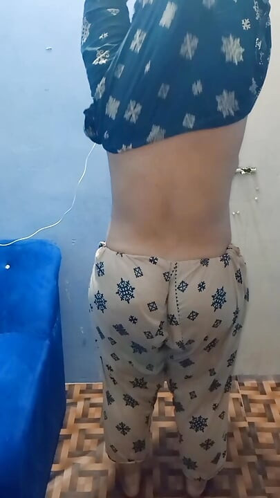 Hintli anne ki chudai
