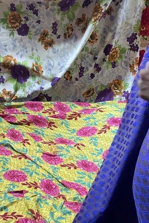 Olgun Hintli erkekler 18 yaşındaki desi üniversiteli kızı sikiyor