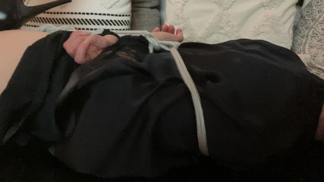 Yüksek topuklu hogtie 3