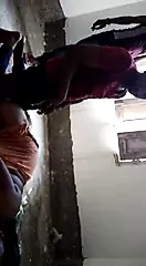 Üç adam kahrolası bir anne içinde ona odasında