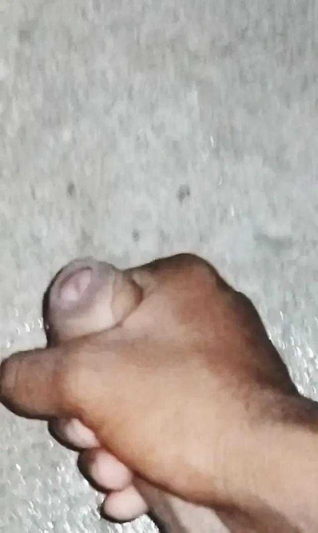 Ateşli desi güzellik sevimli görünümlü ve cüretkar tutum Hintli kız çekicilik sevimli gülüş havalı titreşimler desi kraliçesi doğal güzellik ve özgüven basit