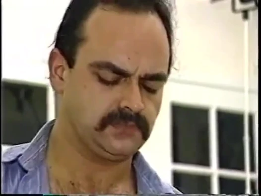 Büyük göğüsler nostaljik sikiliyor