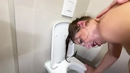 Fantom ep. #17 - alice maze: xmas özel (tuvalet eğlencesi ve boşalma)