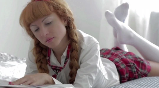 Yalnız öğrenci almak çarptım kaba tarafından 2 erkek içinde the özel okulda