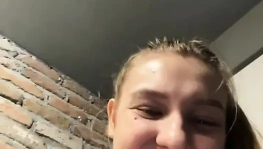 Public Squirting in the gym with jucielussie