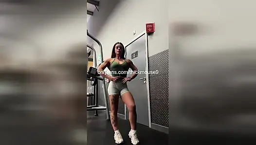 Genç kız insta canlı amcığını gösteriyor