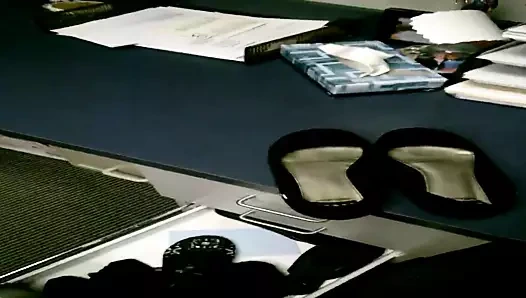 Bir kıza cumming ayakkabı daireler çok iyi hissettirdi