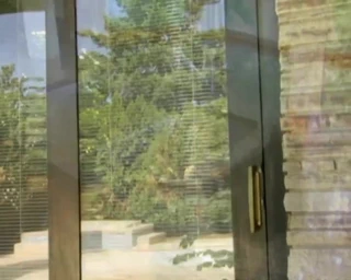 hizmetçi ve anahtarı