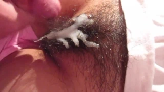 HAIRY PUSSY CUMSHOT