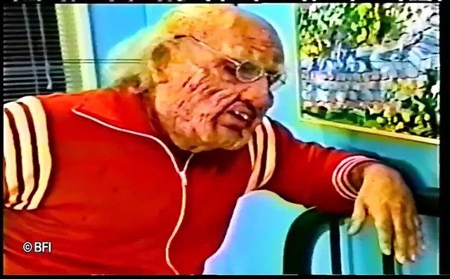 Классическое порно с грудастыми милфами