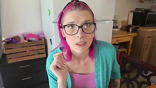 Üvey anne aşağılığı buluyor