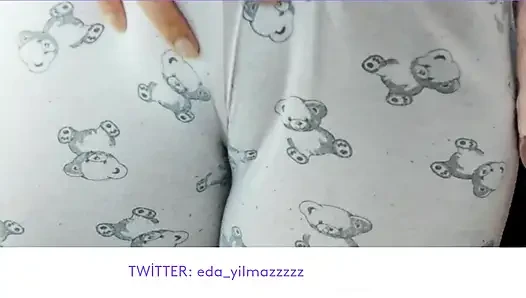 CAMELTOE- MASTURBATE WITH PAJAMA- RUBBING PUSSY WITH PAJAMA