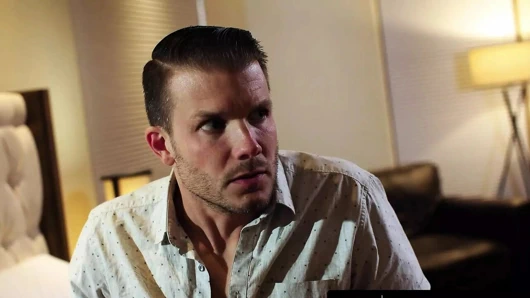 Saf tabu - kaba üvey kız kardeş Anna Claire Clouds pırıl pırıl bakire üvey erkek kardeşinin içine boşalmaya cesaret ediyor