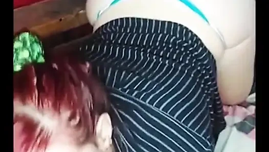 İşçi günün kutlu olsun! Dünyayı yiyebilesin diye seni günaydın saksosuyla uyandıracağım!