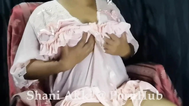 Sri Lankalı olgun orta yaşlı seksi kadın erkek arkadaşıyla web kamerasında seks eğlencesi