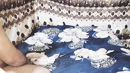 Doktor Kareem'den Jasmine ok çok ateşli olduğumu ve kocam seyahat ediyor olduğunu söylüyorum