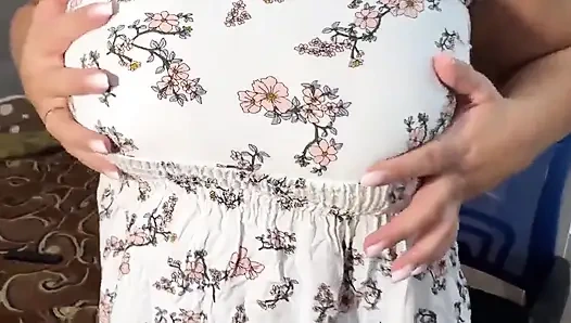 Büyük memeli ateşli üvey anne azgın