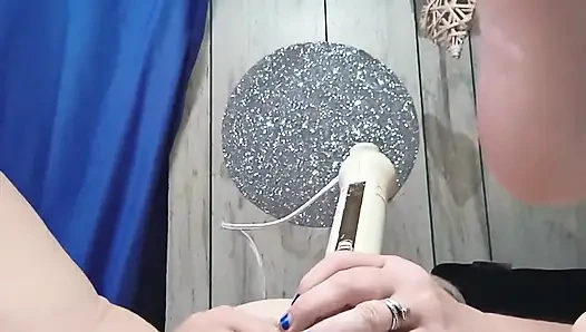 Azgın kaltak edepsiz ihtiyaçlarını memnun etmek için 3 kullanıyor