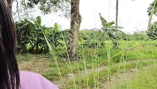 Sikini emmek ve açık havada beni sikmesini istedim, bu gerçekten hoşuma gitmek