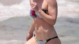 Emily rickards vs danielle panabaker rd 1 mücadelesi