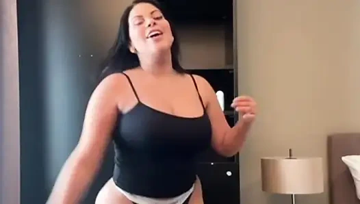 Yığılmış hatun Kesha Ortega küçük bir dildoyla edepsizleşiyor!