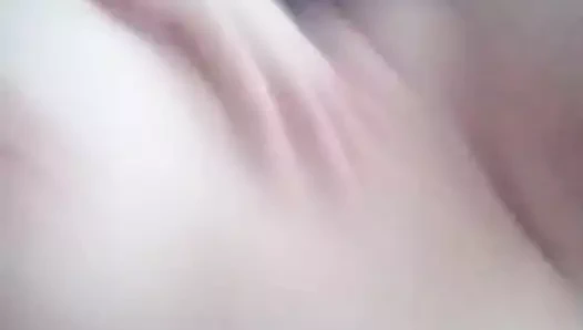 seksi beyaz kız ıslak KEDİ