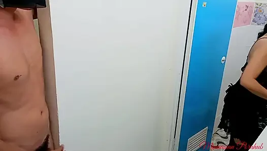 Yakalandın, tatmin olman için yardım etmeme izin ver, dölleme hikayesi