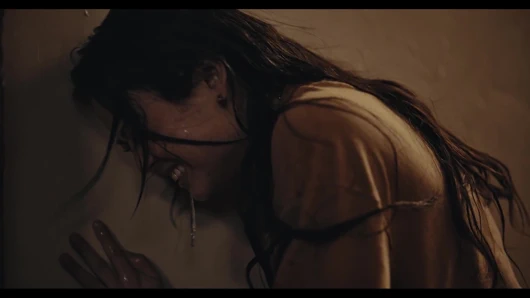 Ele geçirilmiş lezbiyen seksin en iyileri - uzaylı parazit kızları çıldırtıyor