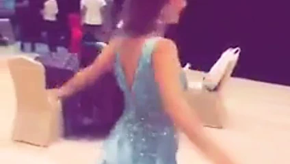 Hintli kız çıplak olmayan 1 dans