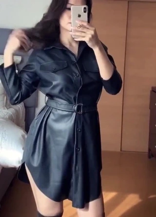 Deri gömlek elbise ve diz üstü çizme