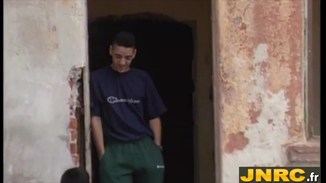 JNRC.fr - Gypsy straight man fucks a gay boy