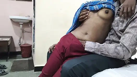 Bhabhi ko god me baitha ke choda tightpussy