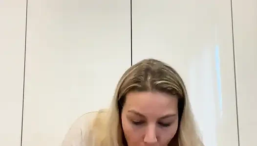 Ayak yalamayı seviyor musun