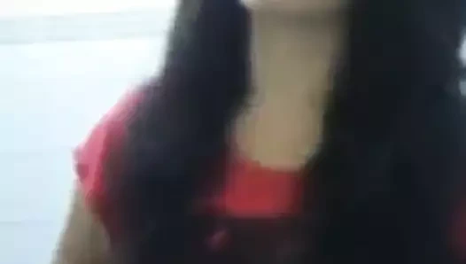 Madhua ke göğüsleri