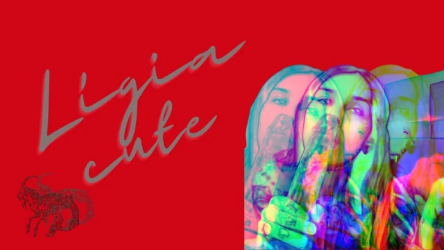 Ligia alay ve arka sallayarak kıçını küçük kedi parmaklıyor ve sikme için hazırlanıyor