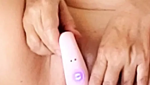 Reife MILF bekommt orgasmus-zusammenstellung