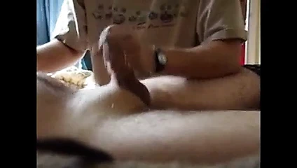 O çimleri tarar, ben onun sikini tararım