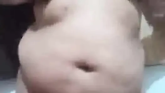 Gel benimle şehvetli ve canlı bir dans et