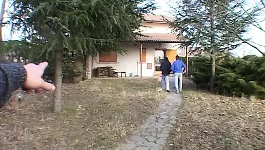 Güzel, erkek delisi ve her zaman evet diyorlar