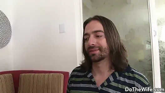 Şehvetli evli kadın raquel sieb kocası izlerken çift büyük zenci yarağıyla sikiliyor