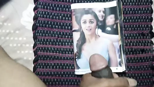 Yılbaşı gecesi - şirin alia bhatt'a haraç